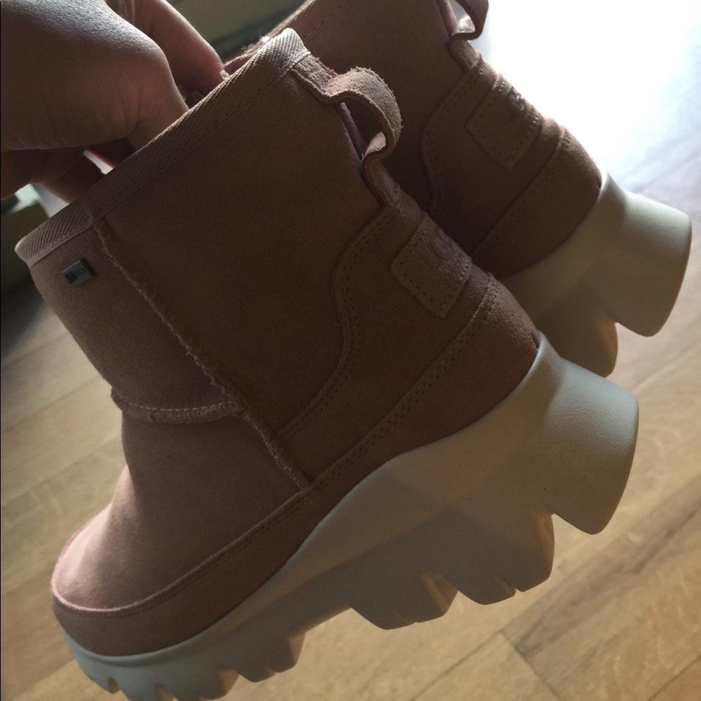 Ugg Boot - image 6